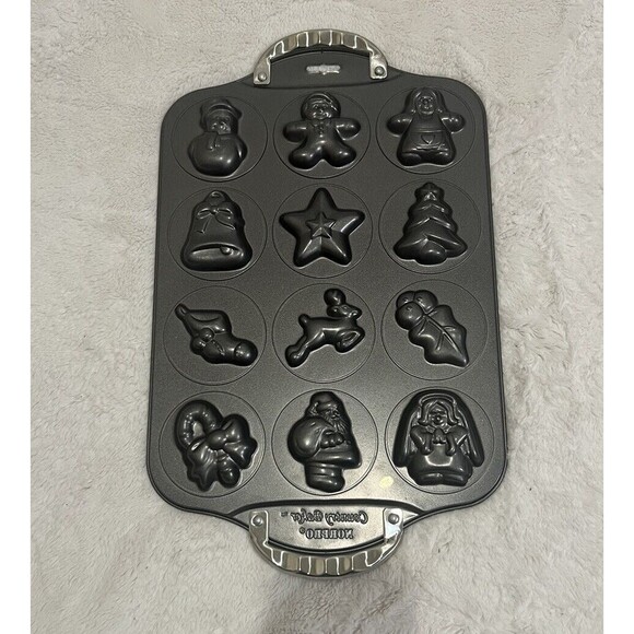 Norpro 12 Cavity Nonstick Christmas Cookie Cake Baking Candy Melting Sheet Pan - Picture 2 of 6